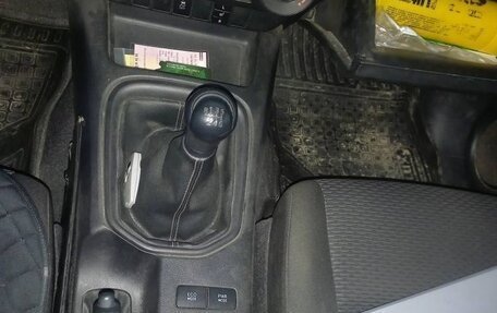 Toyota Hilux VIII, 2017 год, 1 799 000 рублей, 15 фотография