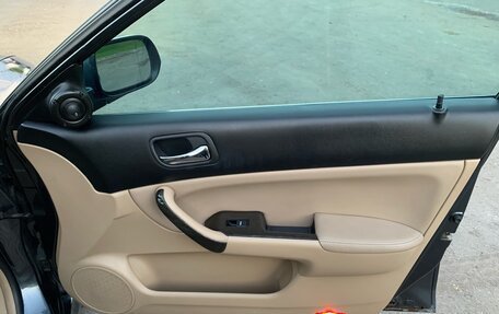 Honda Accord VII рестайлинг, 2006 год, 900 000 рублей, 23 фотография