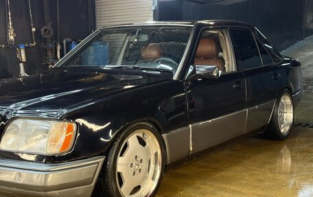Mercedes-Benz E-Класс, 1993 год, 449 000 рублей, 3 фотография