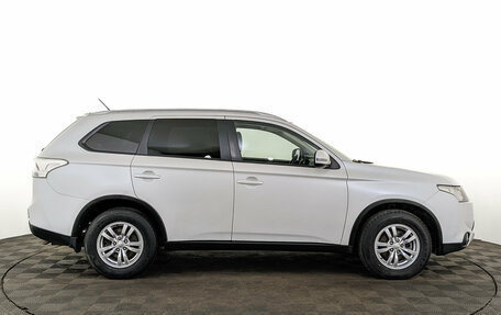 Mitsubishi Outlander III рестайлинг 3, 2014 год, 1 600 750 рублей, 4 фотография
