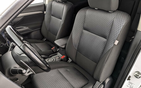 Mitsubishi Outlander III рестайлинг 3, 2014 год, 1 600 750 рублей, 20 фотография