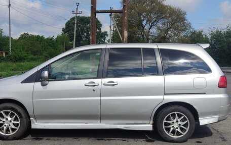 Nissan Prairie III, 2002 год, 380 000 рублей, 2 фотография