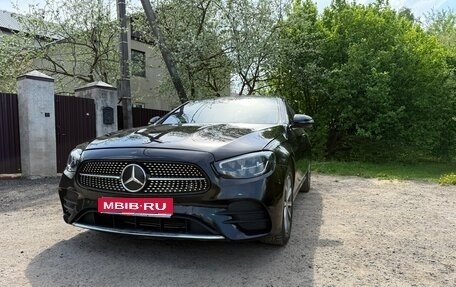 Mercedes-Benz E-Класс, 2021 год, 2 800 000 рублей, 1 фотография