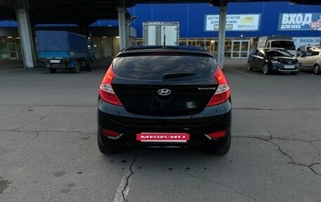 Hyundai Solaris II рестайлинг, 2013 год, 700 000 рублей, 3 фотография