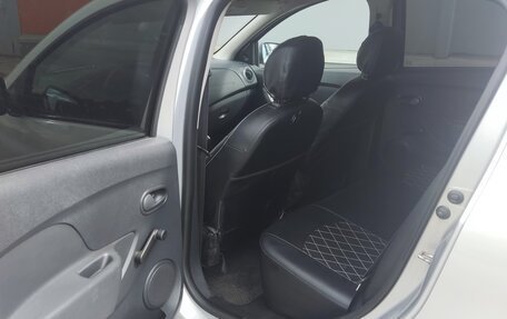 Renault Sandero II рестайлинг, 2015 год, 675 000 рублей, 3 фотография