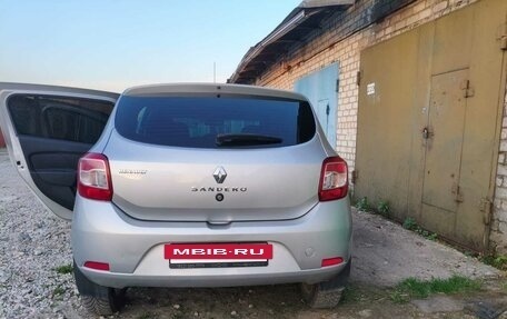 Renault Sandero II рестайлинг, 2015 год, 675 000 рублей, 18 фотография