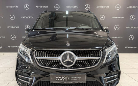 Mercedes-Benz V-Класс, 2019 год, 6 750 000 рублей, 2 фотография