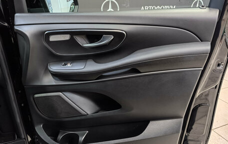 Mercedes-Benz V-Класс, 2019 год, 6 750 000 рублей, 23 фотография