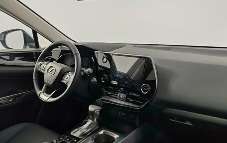 Lexus NX, 2025 год, 6 390 000 рублей, 11 фотография