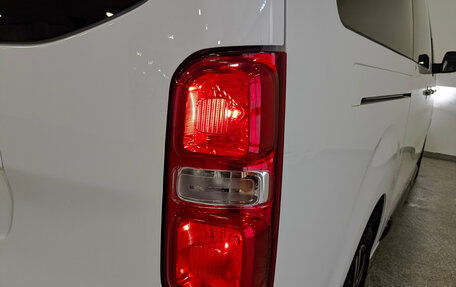 Opel Zafira Life I, 2020 год, 3 770 000 рублей, 29 фотография