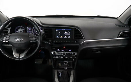 Hyundai Elantra VI рестайлинг, 2020 год, 1 249 000 рублей, 7 фотография
