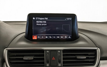 Mazda 3, 2017 год, 1 800 000 рублей, 17 фотография