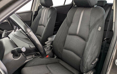 Mazda 3, 2017 год, 1 800 000 рублей, 20 фотография