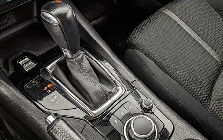 Mazda 3, 2017 год, 1 800 000 рублей, 21 фотография