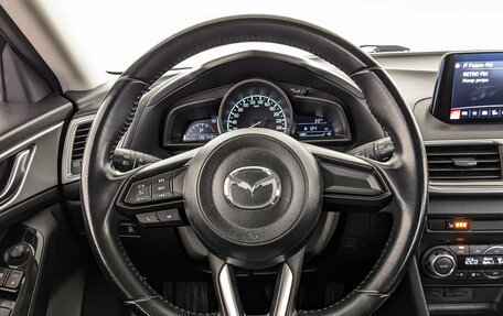 Mazda 3, 2017 год, 1 800 000 рублей, 22 фотография