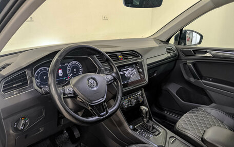 Volkswagen Tiguan II, 2017 год, 1 799 000 рублей, 15 фотография