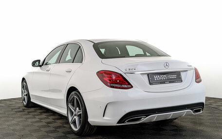 Mercedes-Benz C-Класс, 2016 год, 3 300 000 рублей, 7 фотография