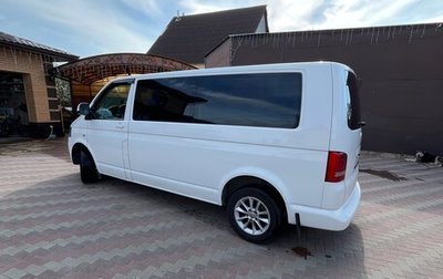 Volkswagen Caravelle T5, 2012 год, 2 050 000 рублей, 1 фотография