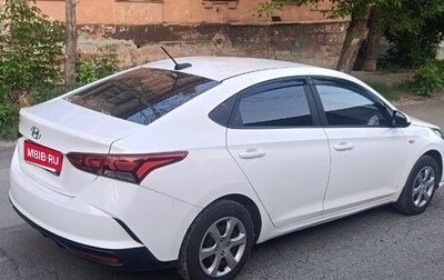 Hyundai Solaris II рестайлинг, 2021 год, 800 000 рублей, 1 фотография