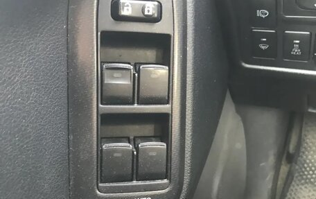 Toyota Land Cruiser Prado 150 рестайлинг 2, 2013 год, 2 750 000 рублей, 11 фотография