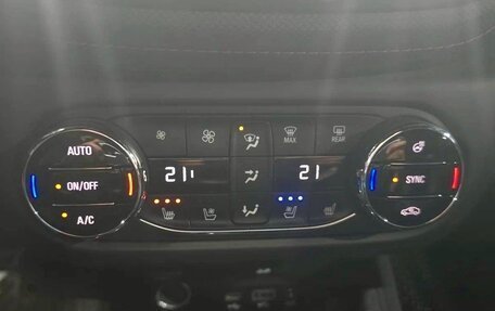 Chevrolet TrailBlazer, 2021 год, 2 300 000 рублей, 12 фотография