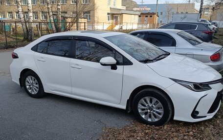 Toyota Corolla, 2021 год, 1 800 000 рублей, 4 фотография