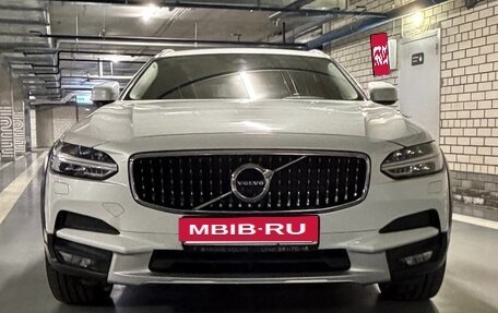 Volvo V90 Cross Country I рестайлинг, 2019 год, 4 650 000 рублей, 2 фотография