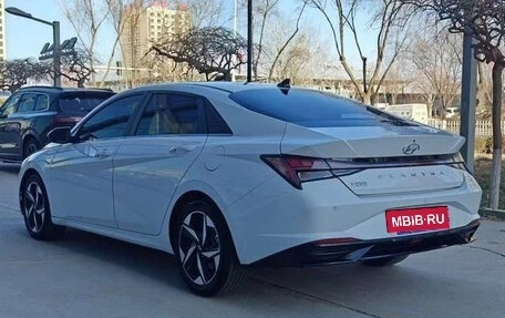 Hyundai Elantra, 2022 год, 1 340 000 рублей, 6 фотография