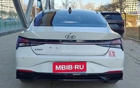 Hyundai Elantra, 2022 год, 1 340 000 рублей, 5 фотография