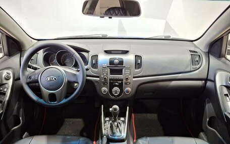 KIA Cerato III, 2010 год, 800 000 рублей, 9 фотография