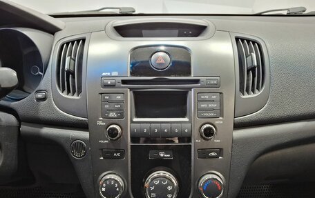 KIA Cerato III, 2010 год, 800 000 рублей, 13 фотография