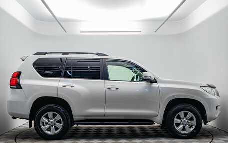 Toyota Land Cruiser Prado 150 рестайлинг 2, 2018 год, 4 789 000 рублей, 6 фотография