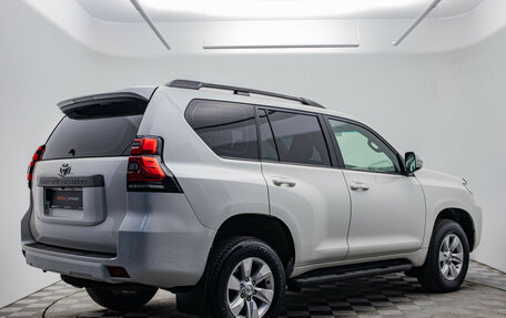 Toyota Land Cruiser Prado 150 рестайлинг 2, 2018 год, 4 789 000 рублей, 5 фотография