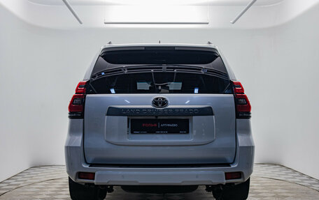 Toyota Land Cruiser Prado 150 рестайлинг 2, 2018 год, 4 789 000 рублей, 4 фотография