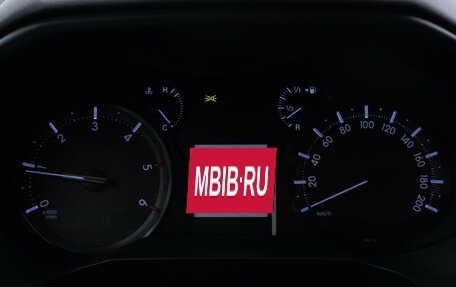 Toyota Land Cruiser Prado 150 рестайлинг 2, 2018 год, 4 789 000 рублей, 12 фотография