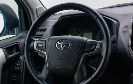 Toyota Land Cruiser Prado 150 рестайлинг 2, 2018 год, 4 789 000 рублей, 15 фотография