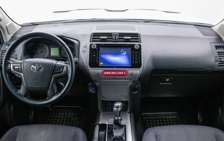 Toyota Land Cruiser Prado 150 рестайлинг 2, 2018 год, 4 789 000 рублей, 13 фотография
