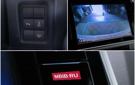 Toyota Land Cruiser Prado 150 рестайлинг 2, 2018 год, 4 789 000 рублей, 18 фотография