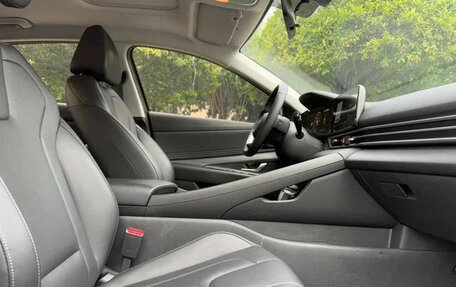 Hyundai Elantra, 2022 год, 1 305 000 рублей, 13 фотография