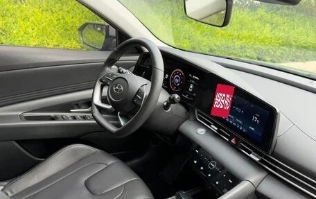 Hyundai Elantra, 2022 год, 1 305 000 рублей, 12 фотография
