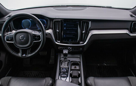 Volvo S60 III, 2019 год, 3 520 000 рублей, 13 фотография