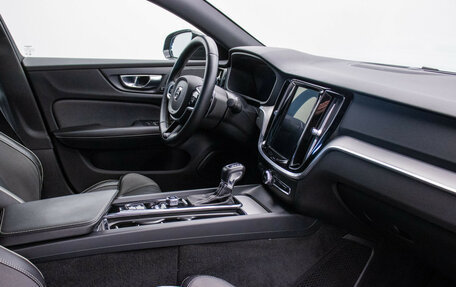 Volvo S60 III, 2019 год, 3 520 000 рублей, 10 фотография