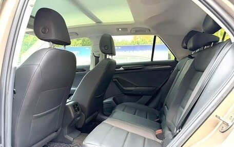 Volkswagen T-Roc I, 2023 год, 1 950 005 рублей, 9 фотография