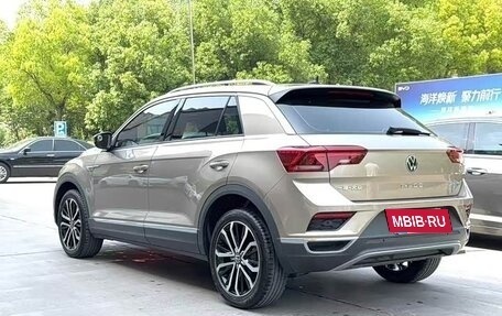 Volkswagen T-Roc I, 2023 год, 1 950 005 рублей, 4 фотография
