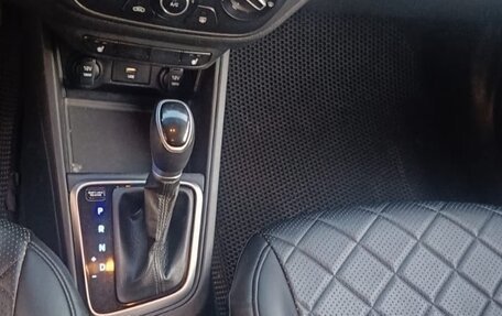 Hyundai Solaris II рестайлинг, 2021 год, 800 000 рублей, 8 фотография