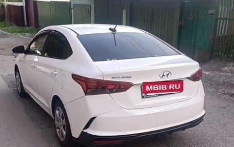 Hyundai Solaris II рестайлинг, 2021 год, 800 000 рублей, 12 фотография
