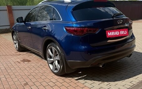 Infiniti QX70, 2016 год, 3 300 000 рублей, 6 фотография
