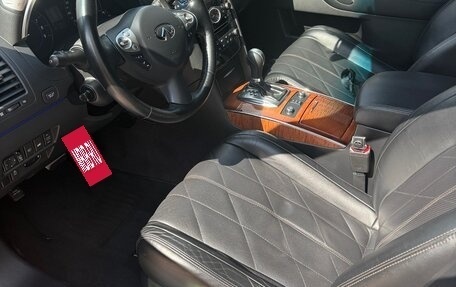 Infiniti QX70, 2016 год, 3 300 000 рублей, 9 фотография