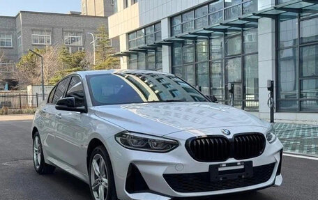 BMW 1 серия, 2023 год, 1 580 000 рублей, 1 фотография