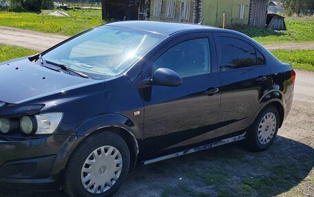 Chevrolet Aveo III, 2012 год, 650 000 рублей, 2 фотография